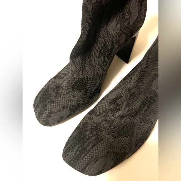♦️ Rag & Bone Stretch Fabric Sock Booties Dark Grey Camo like Print Size 40 - Picture 5 of 12